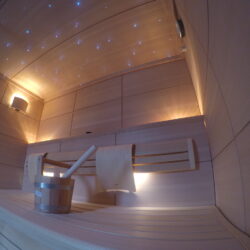KLAFS Lounge Sauna Polar Starry Sky su žvaigždėtu dangumi