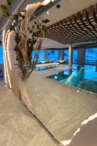 Imaginox nerūdijančio plieno vidaus baseino įrengimas viešbutyje